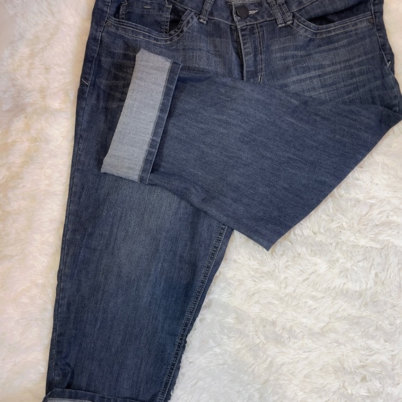 Democracy Medium Blue Wash Denim Women’s Capri Jeans Size 16! - Picture 3 of 11
